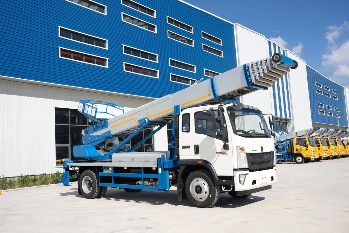 沙洋出租云梯车高空作业车 建筑垃圾搬运